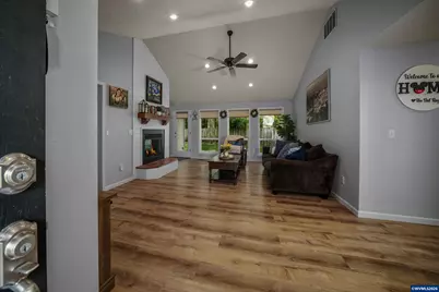 1545 SW Hilary St, McMinnville, OR 97128 - Photo 5