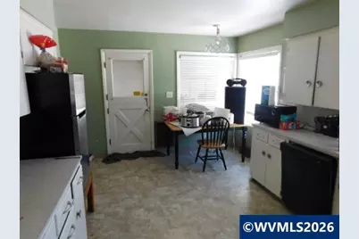 1875 20th St NE, Salem, OR 97301 - Photo 7