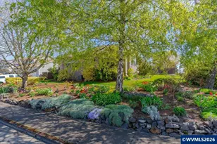 805 Melissa St SE, Salem, OR 97306 - Photo 5