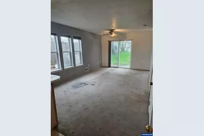 9607 SE Center Ct, Portland, OR 97266 - Photo 9