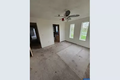 9607 SE Center Ct, Portland, OR 97266 - Photo 11