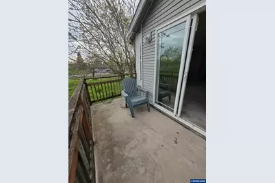 9607 SE Center Ct, Portland, OR 97266 - Photo 21