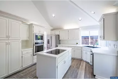 1369 Hidden Creek Dr NE, Keizer, OR 97303 - Photo 7