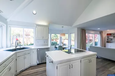 1369 Hidden Creek Dr NE, Keizer, OR 97303 - Photo 9