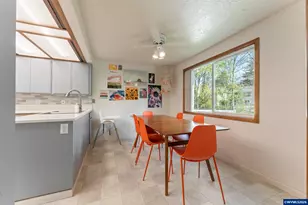 2358 Ptarmigan St NW, Salem, OR 97304 - Photo 15