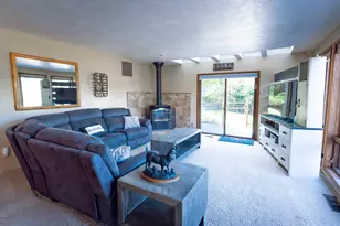 44130 Santiam Hwy, Foster, OR 97345 - Photo 15