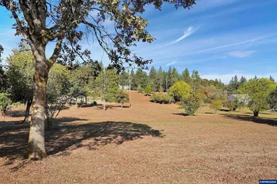 7845 Wildberry Ln SE, Salem, OR 97306 - Photo 13