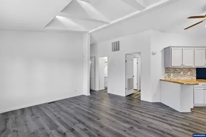 731 S Grice Lp, Jefferson, OR 97352 - Photo 15