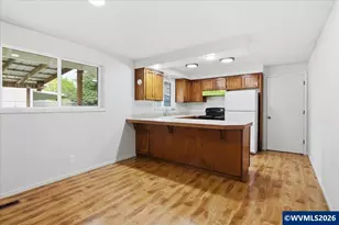 545 Baldwin Ave NE, Salem, OR 97301 - Photo 9