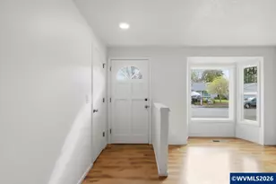 545 Baldwin Ave NE, Salem, OR 97301 - Photo 5