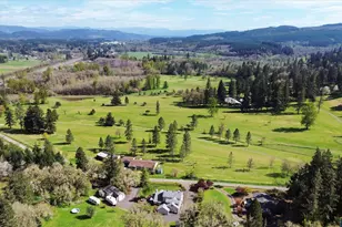 38725 Green Dr, Lebanon, OR 97355 - Photo 9