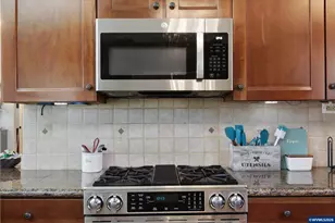 38725 Green Dr, Lebanon, OR 97355 - Photo 21