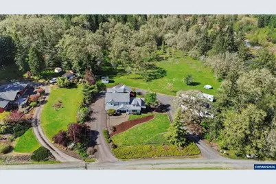 38725 Green Dr, Lebanon, OR 97355 - Photo 7