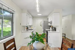 1525 NW Woodland Dr, Corvallis, OR 97330 - Photo 21