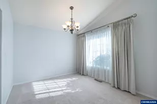 4653 Sunflower Way NE, Salem, OR 97305 - Photo 5