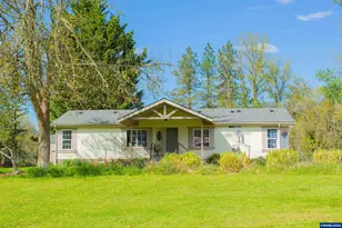 39785 Hwy 228, Sweet Home, OR 97386 - Photo 3