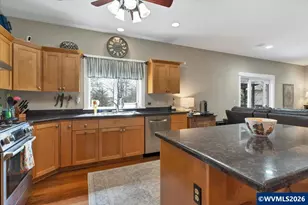 455 NW Fairhaven Ln, Dallas, OR 97338 - Photo 13