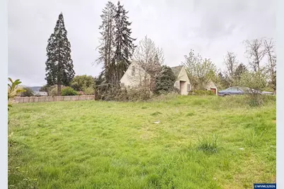 235 SW Ivy St, Willamina, OR 97396 - Photo 3