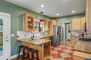 3735 SW Deon Dr, Corvallis, OR 97330 - Photo 13