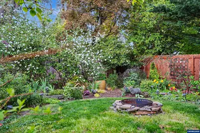 3735 SW Deon Dr, Corvallis, OR 97330 - Photo 45