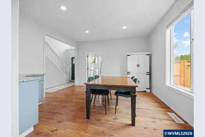 7366 Pineview St NE, Keizer, OR 97303 - Photo 9