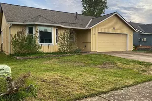 227 NW Bonanza Ave, Dallas, OR 97338 - Photo 3