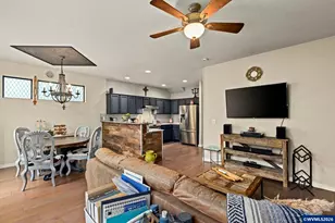 1651 SW Hewitt Ave, Troutdale, OR 97060 - Photo 15