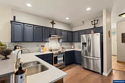 1651 SW Hewitt Av, Troutdale, OR 97060 - Photo 9