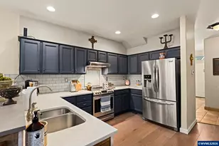 1651 SW Hewitt Ave, Troutdale, OR 97060 - Photo 9