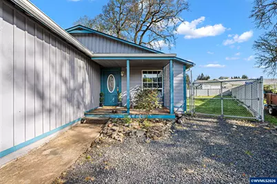 1141 32nd Ct, Sweet Home, OR 97386 - Photo 3