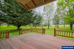 1396 Cascade Dr, Lebanon, OR 97355 - Photo 3