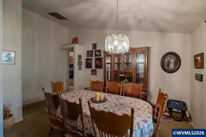 1396 Cascade Dr, Lebanon, OR 97355 - Photo 13
