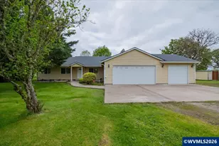 1396 Cascade Dr, Lebanon, OR 97355 - Photo 1