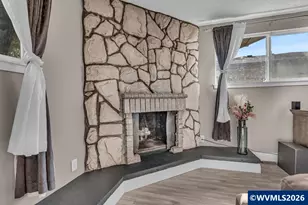 821 Johnson St, Woodburn, OR 97071 - Photo 13