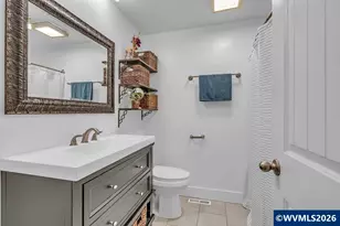 821 Johnson St, Woodburn, OR 97071 - Photo 27