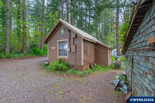 10125 Edmunson Dr SE, Salem, OR 97317 - Photo 3