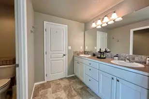 2737 NW Weather Stone St, Albany, OR 97321 - Photo 27