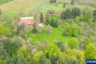 10425 Edmunson Dr SE, Salem, OR 97317 - Photo 21