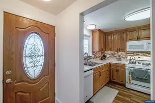 521 36th Ct SE, Albany, OR 97322 - Photo 5