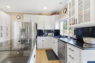 693 Springridge Dr N, Keizer, OR 97303 - Photo 17