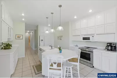 725 NW Shannon Dr, Albany, OR 97321 - Photo 13