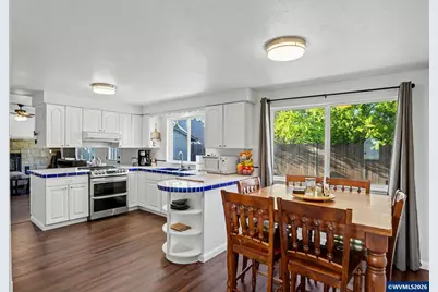 513 E Hollister St, Stayton, OR 97383 - Photo 13