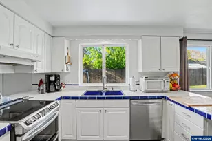 513 E Hollister St, Stayton, OR 97383 - Photo 17