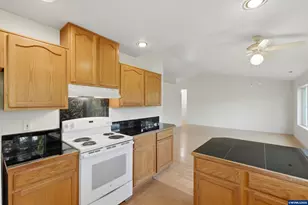 112 Mellinger Pl, Dayton, OR 97114 - Photo 9