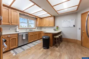 4215 Independence Hwy, Independence, OR 97351 - Photo 19