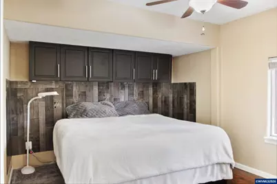 2385 5th St NE, Salem, OR 97301 - Photo 13