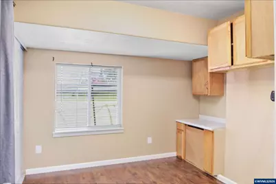 2385 5th St NE, Salem, OR 97301 - Photo 15