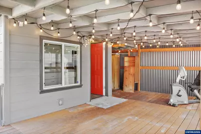 2385 5th St NE, Salem, OR 97301 - Photo 19