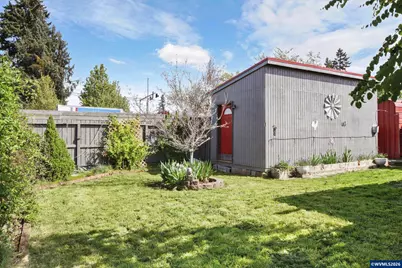 2385 5th St NE, Salem, OR 97301 - Photo 23