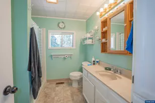 178 Washburn St, Brownsville, OR 97327 - Photo 19